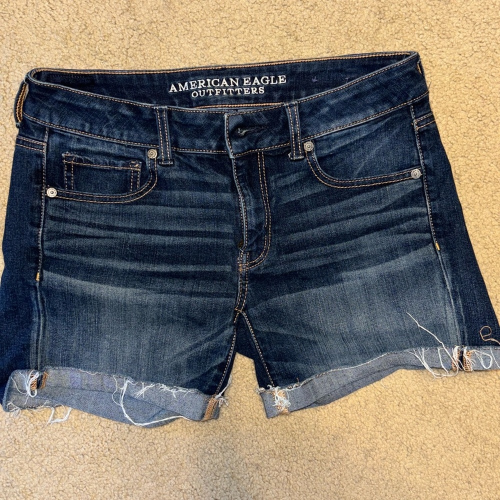 AE midi shoppers stretch shorts size 6